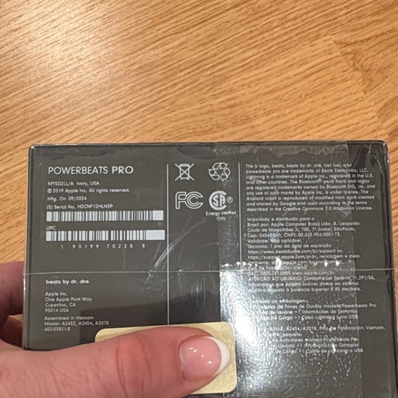 Beats by Dre Powerbeats Pro - White - Picture 4 of 4